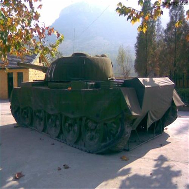 吐鲁番大型充气坦克